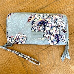 Vera Bradley Floral Wristlet Wallet - Gray